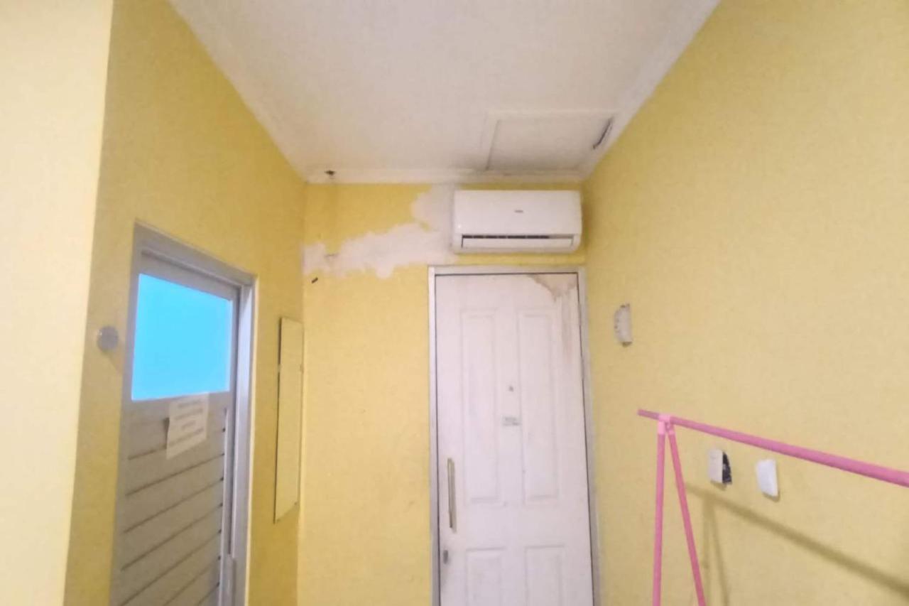 Oyo Life 92877 Hotel Rainbow 7296 Semarang Luaran gambar