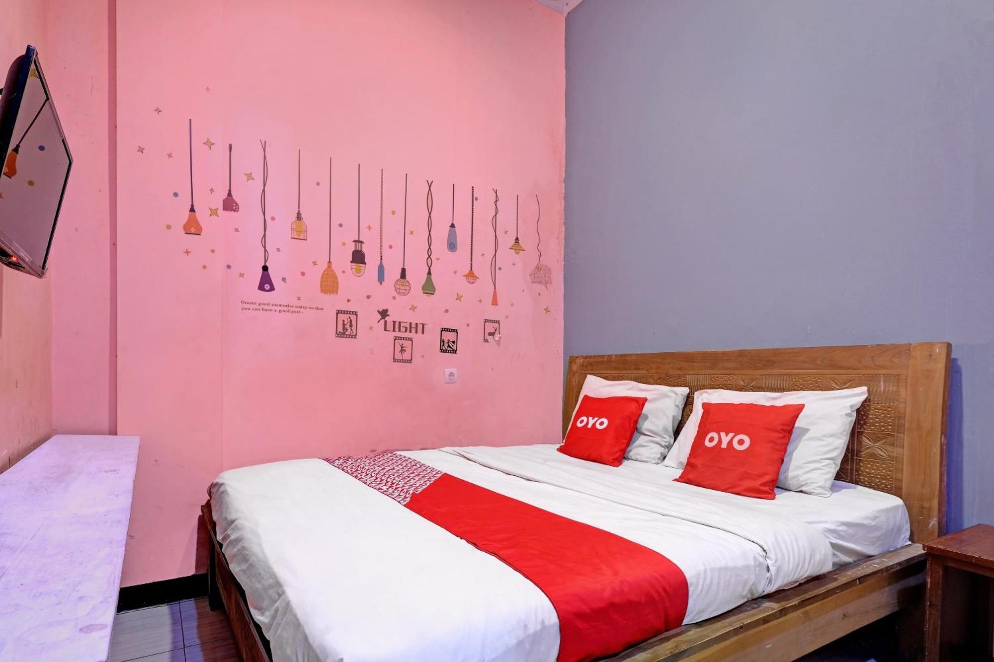 Oyo Life 92877 Hotel Rainbow 7296 Semarang Luaran gambar
