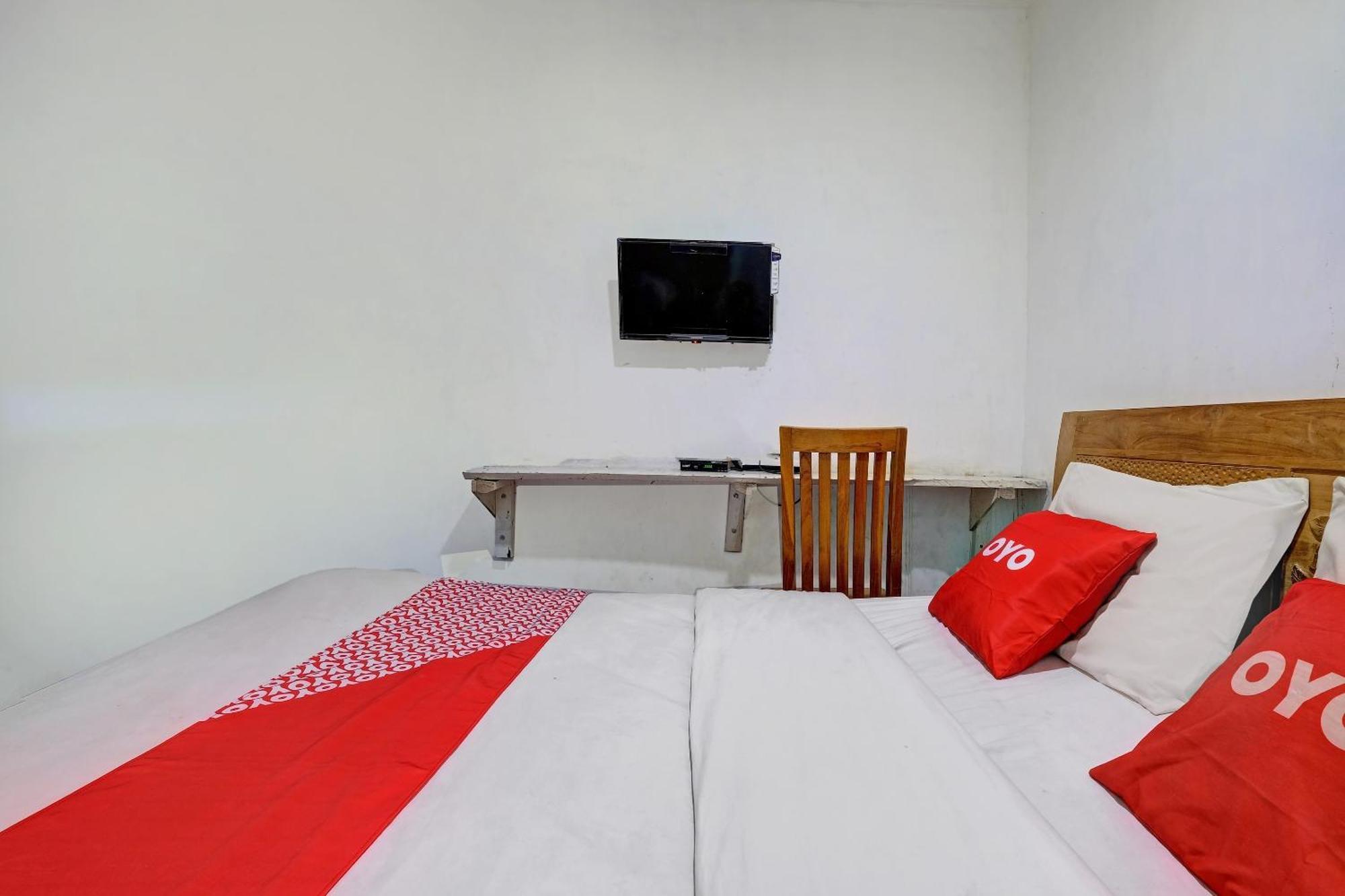 Oyo Life 92877 Hotel Rainbow 7296 Semarang Luaran gambar